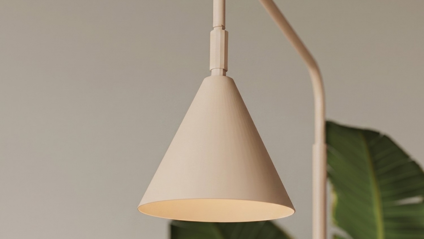 Lampadaire en métal beige 165 cm - Nox Lampadaire en métal beige 165 cm - Nox