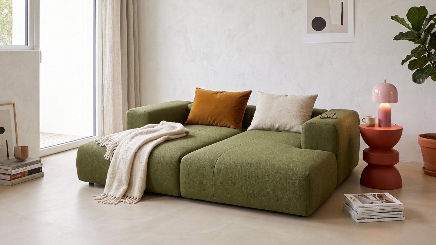 Canapé droit 3 places assise profonde en tissu chenille vert olive - Belvia Canapé droit 3 places assise profonde en tissu chenille vert olive - Belvia