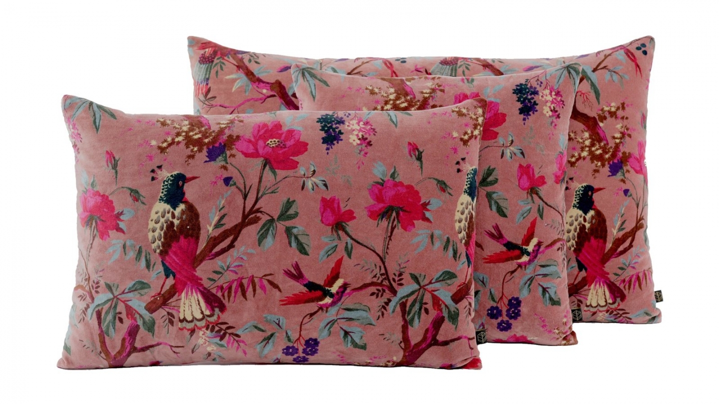 Housse de Coussin bois de rose en Velours Imprimé Oiseaux 45 x 45 cm - Birdy Housse de Coussin bois de rose en Velours Imprimé Oiseaux 45 x 45 cm - Birdy