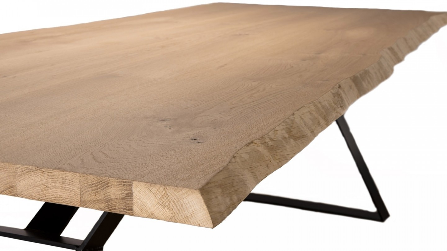 Table à manger 230x100cm en chêne piètement métal noir - Collection Maxence