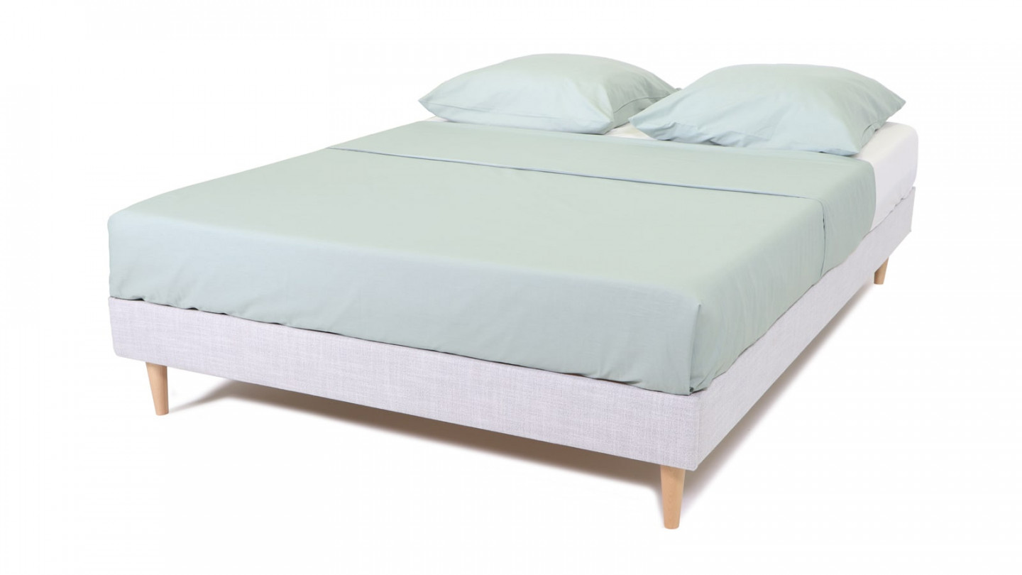 Ensemble Lit Dina en tissu gris clair 160x200 cm + Matelas à mémoire de forme Mémo HR 22cm