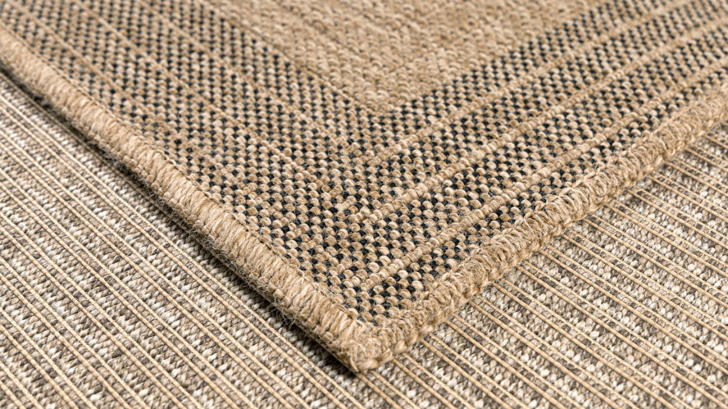 Tapis aspect Jute naturel avec motifs noir 200x290 - Noa