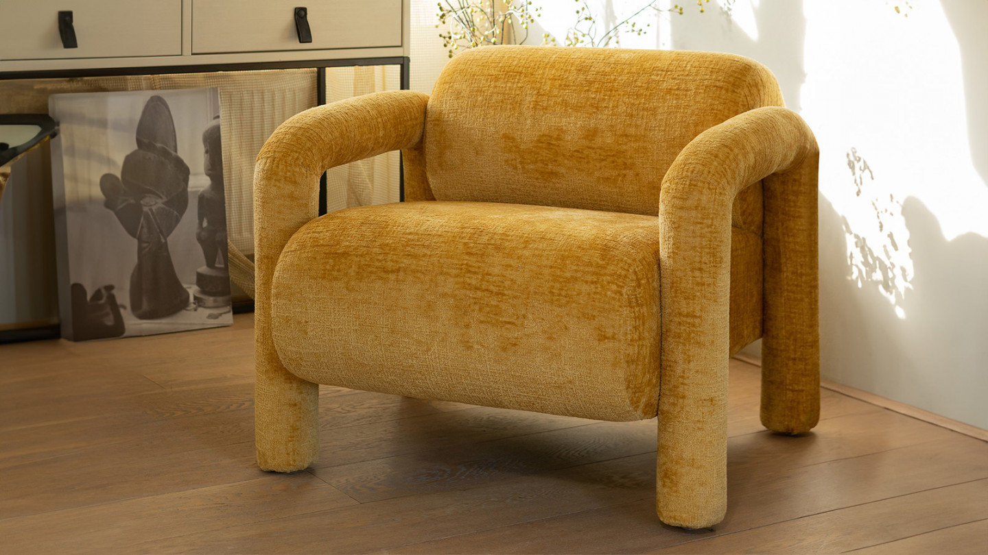 Fauteuil design en tissu chenille jaune - Lenny