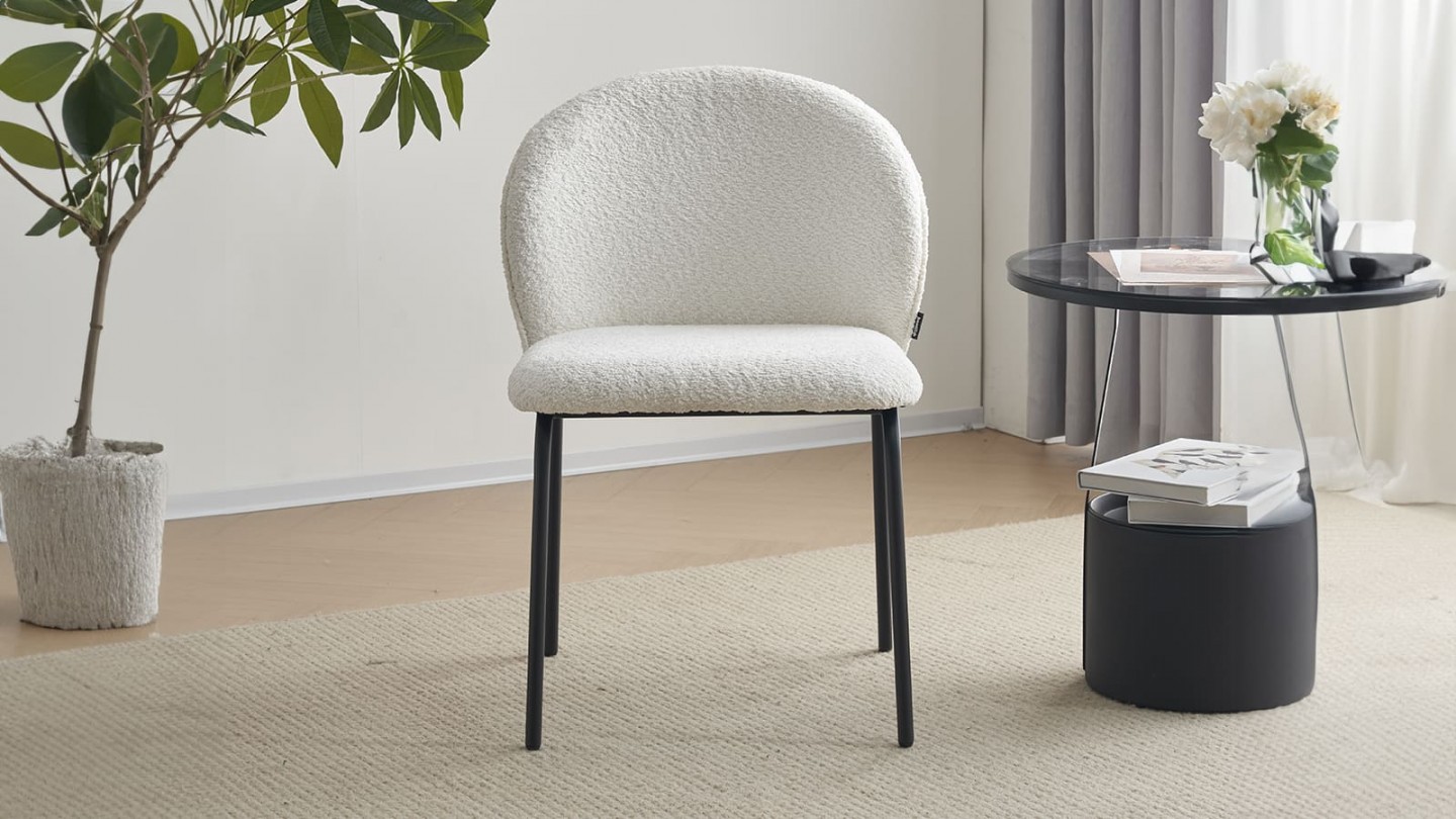 Lot de 2 chaises de salle à manger en tissu bouclette beige - piètement en métal noir - Noé